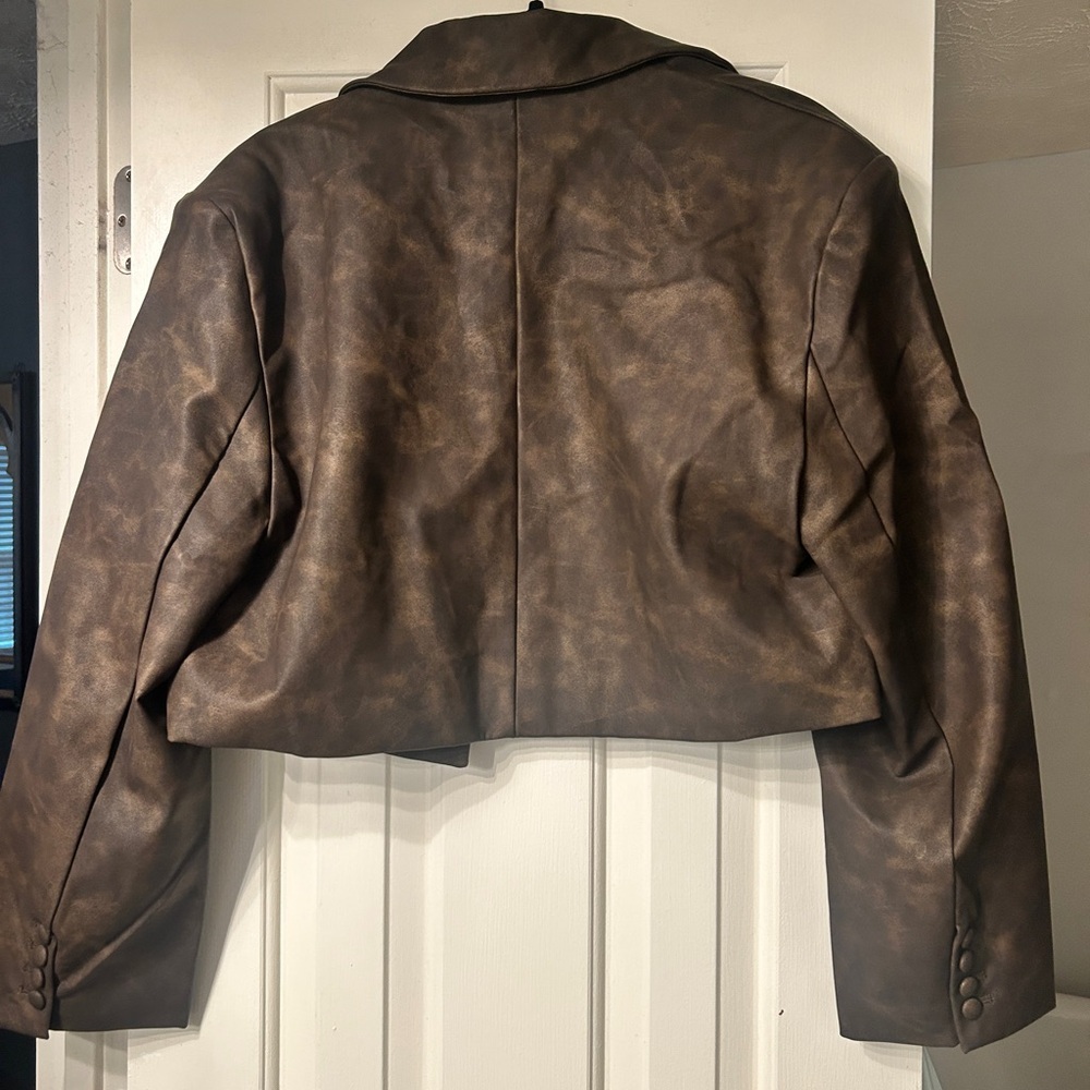 WeWoreWhat Dark Brown Patina Cropped Blazer - Picture 7 of 10